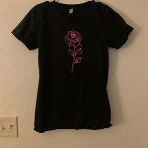 Rose tee